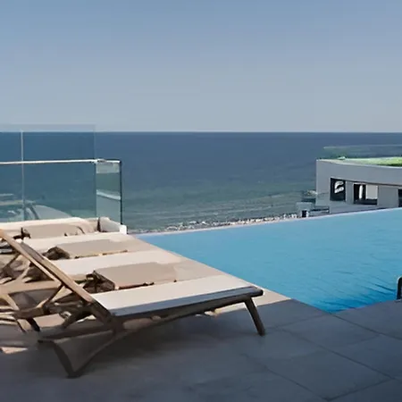 Waves 60 Infinity Apartment *